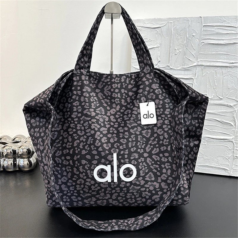 Tote bag from Aloyoga