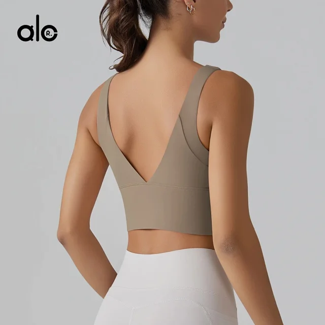 Alo Yoga Underwear Longline Scoop-Neck Sports Bra product detail image 4