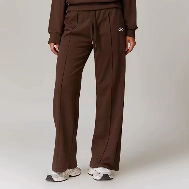 Alo Pants: seller detail photo 2