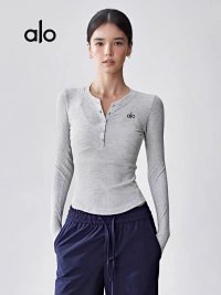Alo Long Tee — seller photo 2
