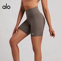 Alo Short — seller photo 2