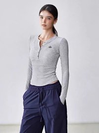 Alo Long Tee — seller photo 4