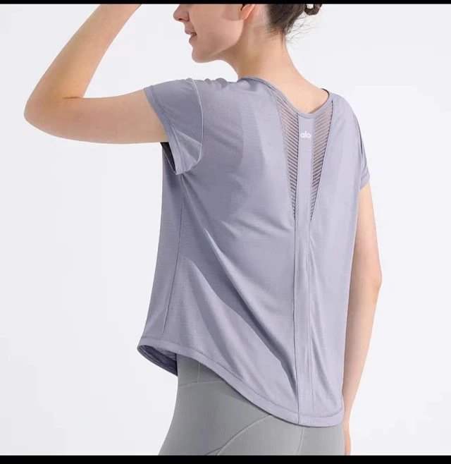 Alo Yoga T-Shirts Women's short-sleeve mesh-back athletic T-shirt image 9