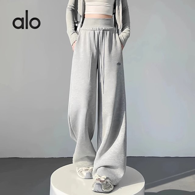 Alo Pants: seller detail photo 3