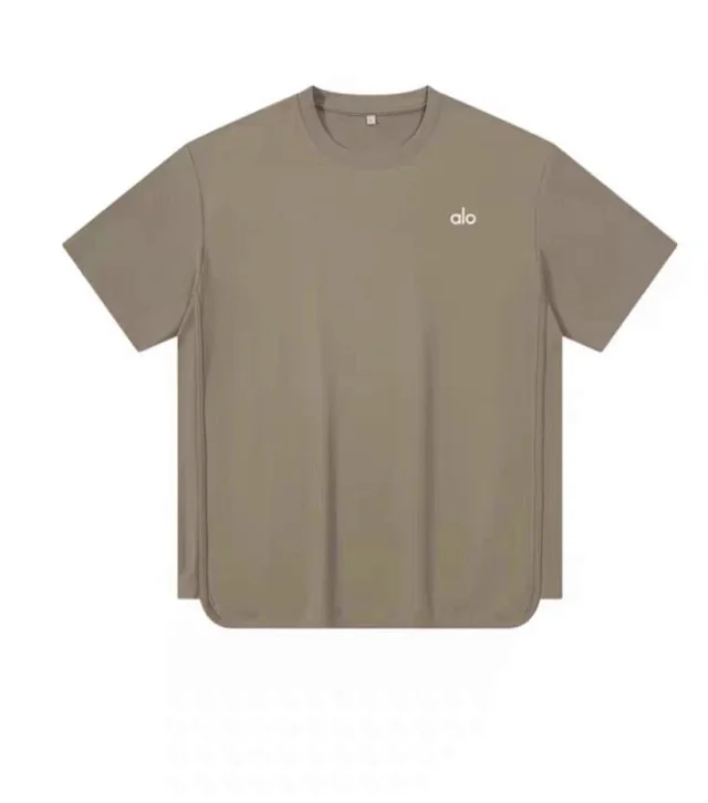 Alo T-Shirts Oversized drop-shoulder curved-hem short-sleeve T-shirt product detail image 7