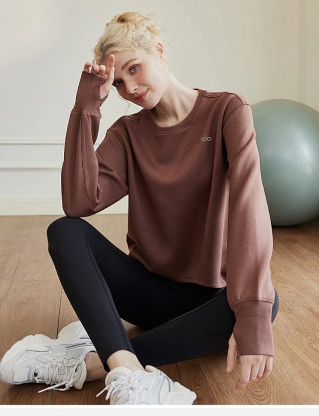 Alo Long Tee: seller detail photo 9