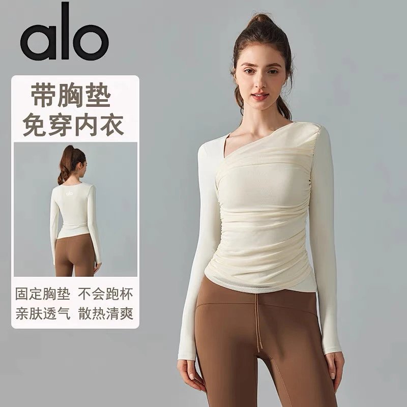 Long sleeve from Aloyoga