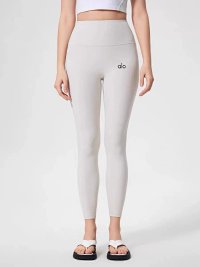 Alo Pants — seller photo 4