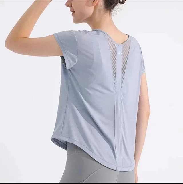 Alo Yoga T-Shirts Women's short-sleeve mesh-back athletic T-shirt product detail image 7