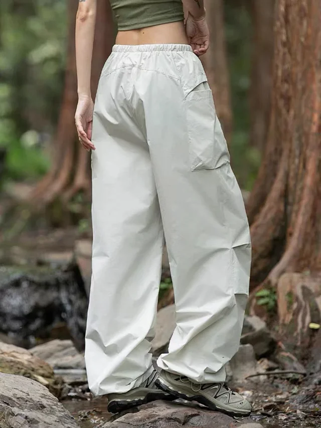 Alo Yoga Trousers wide-leg cargo pants product detail image 15