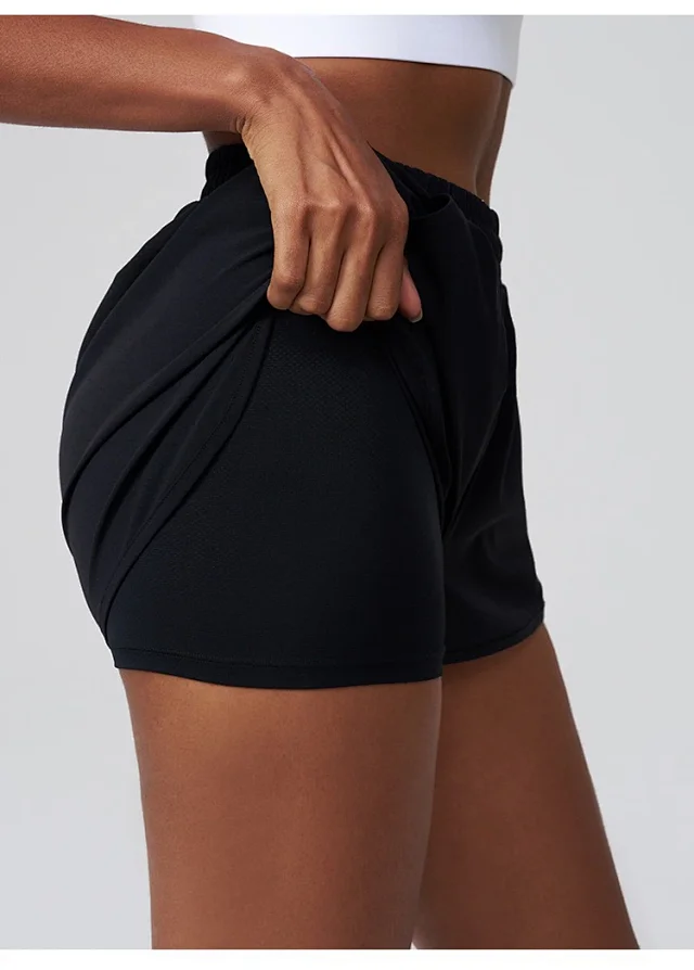 Alo Yoga Shorts Women's running with mesh liner and side pockets product detail image 32