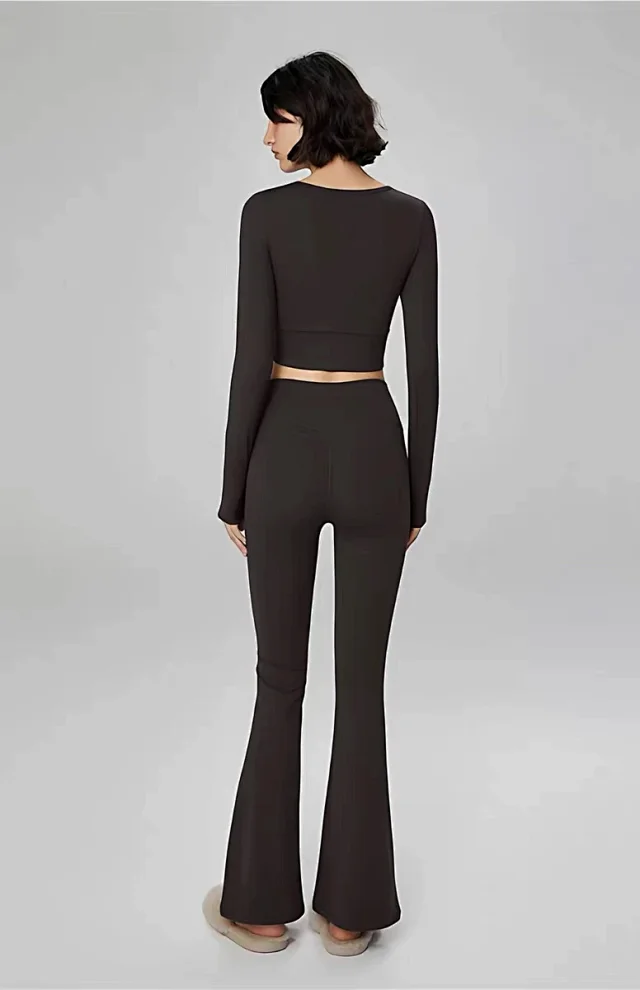 Alo Yoga Shirts Women's long-sleeve cropped athletic top with built-in bra product detail image 33