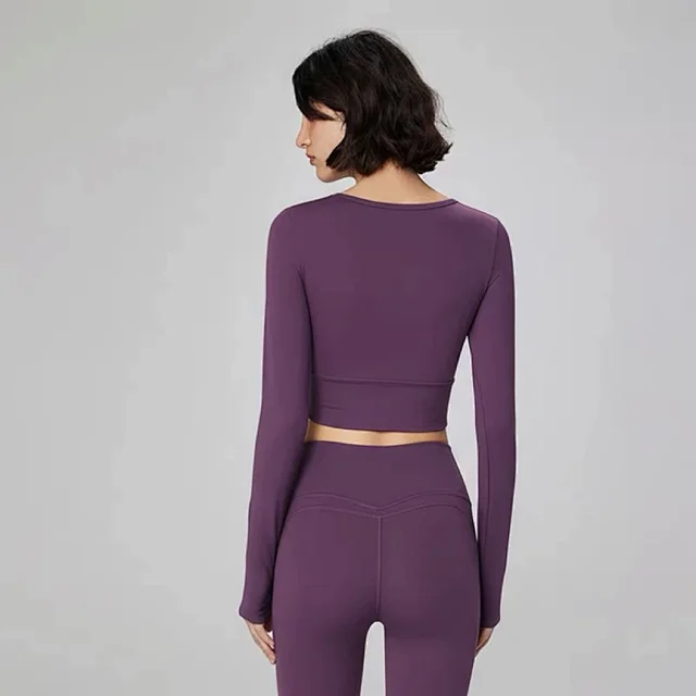 Alo Yoga Shirts Women's long-sleeve cropped athletic top with built-in bra product detail image 3