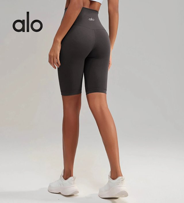 Alo Short: seller detail photo 1