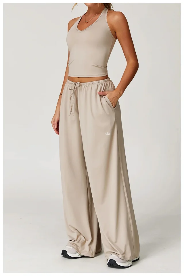 alo Trousers Wide-Leg Drawstring product detail image 41