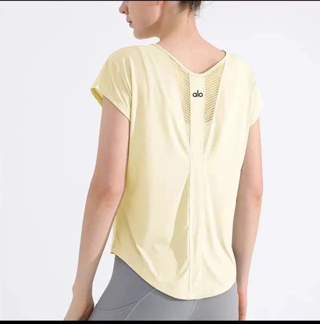 Alo Yoga T-Shirts Women's short-sleeve mesh-back athletic T-shirt image 8