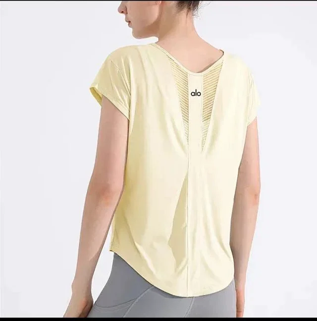 Alo Yoga T-Shirts Women's short-sleeve mesh-back athletic T-shirt product detail image 8
