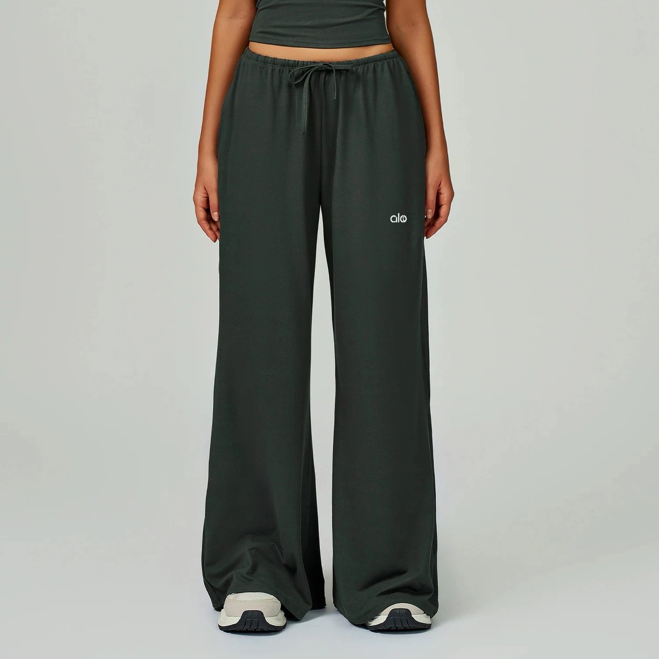 alo Trousers Wide-Leg Drawstring image 8