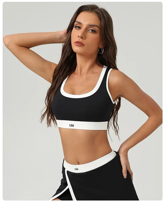 Alo Yoga Underwear Contrast-Trim Sports Bra product detail image 17