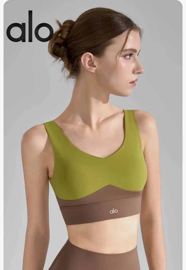 Alo Yoga Underwear Color-block V-neck sports bra product detail image 2