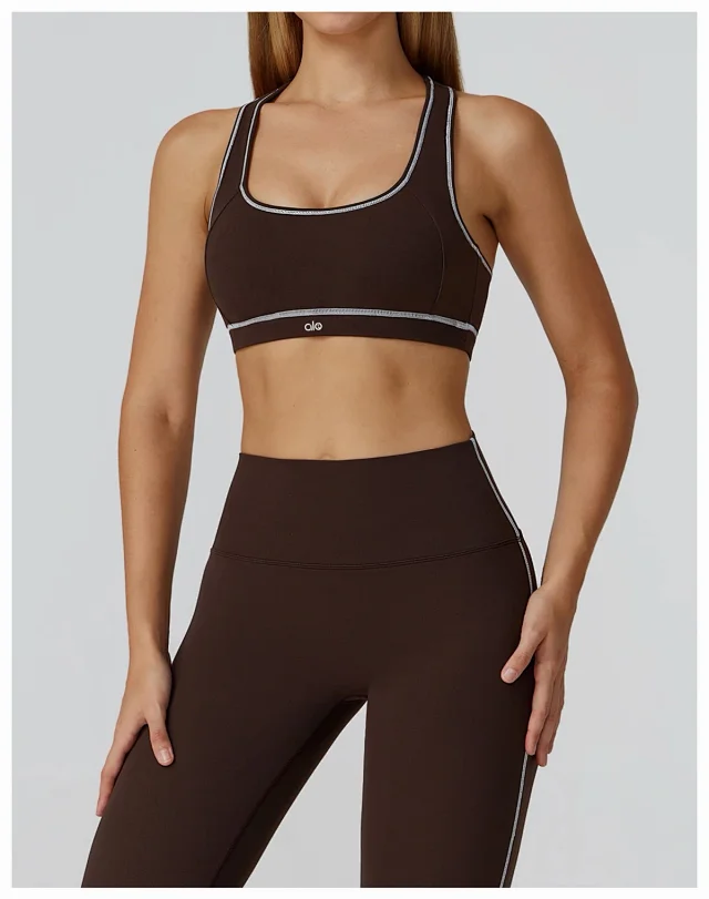 alo Underwear Racerback Contrast-Trim Sports Bra product detail image 24