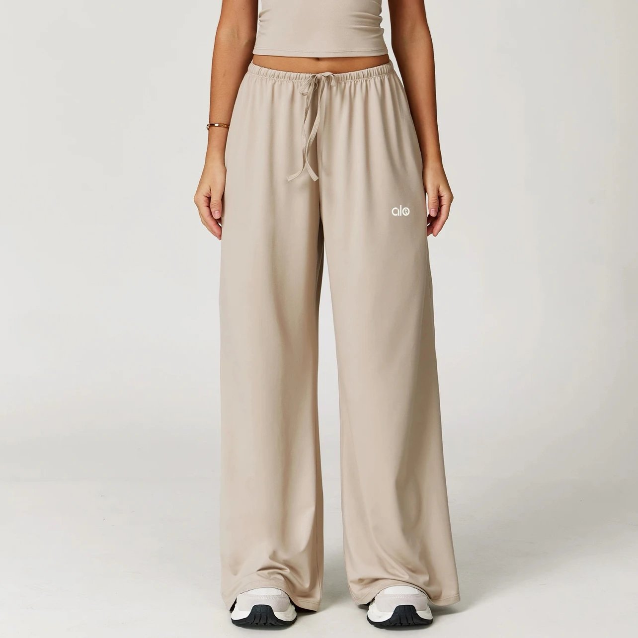alo Trousers Wide-Leg Drawstring image 4