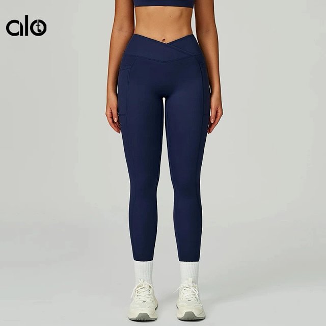 Alo Pants: seller detail photo 2