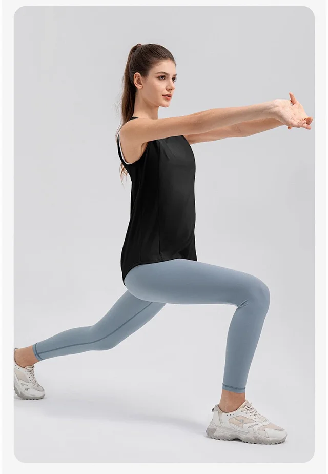 Alo Vests Sleeveless crew-neck athletic top with mesh shoulder panels product detail image 30