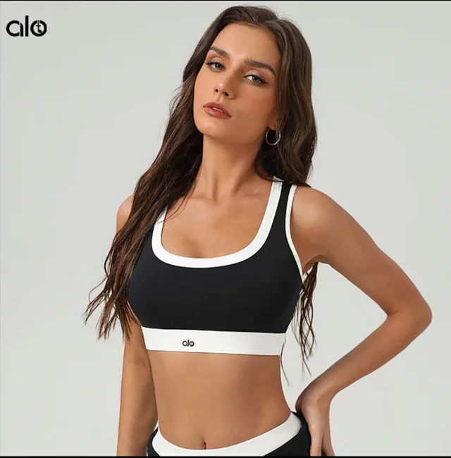Alo Yoga Underwear Contrast-Trim Sports Bra product detail image 1