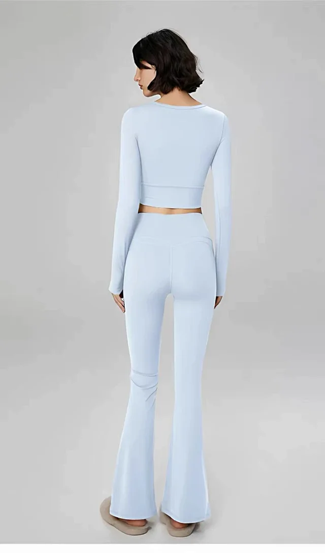 Alo Yoga Shirts Women's long-sleeve cropped athletic top with built-in bra product detail image 30