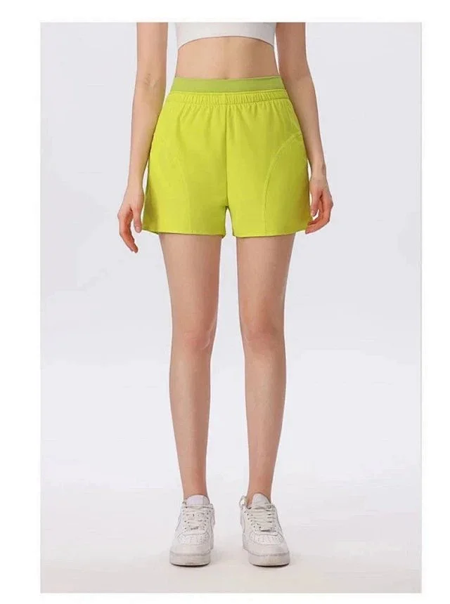 Alo Yoga Shorts High-waisted curved-seam athletic product detail image 13