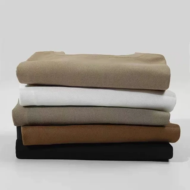 Alo T-Shirts Oversized drop-shoulder curved-hem short-sleeve T-shirt product detail image 4