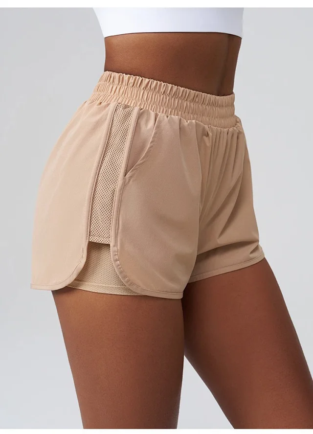 Alo Yoga Shorts Women's running with mesh liner and side pockets product detail image 27