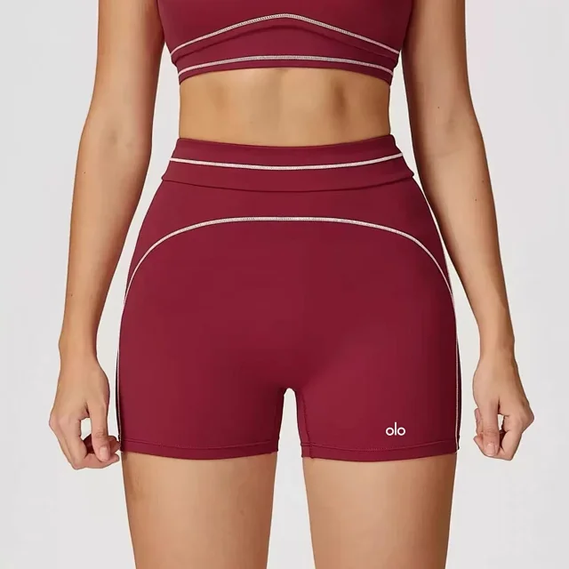 Alo Underwear Scoop-Neck Contrast-Trim Sports Bra product detail image 13