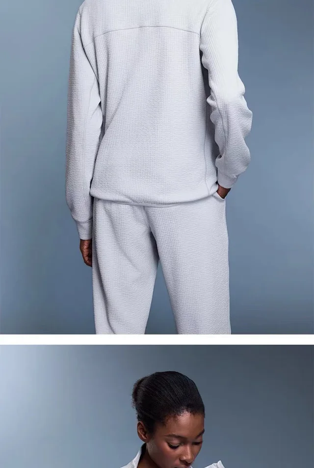 Alo Jackets Full-Zip High-Collar Jacket with Textured Sleeves product detail image 18