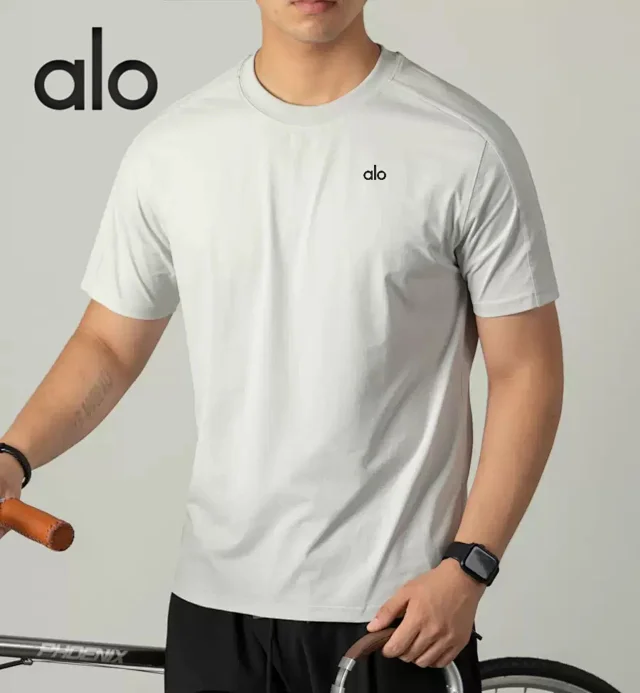Alo Yoga T-Shirts Logo Crewneck Short-Sleeve T-Shirt product detail image 1