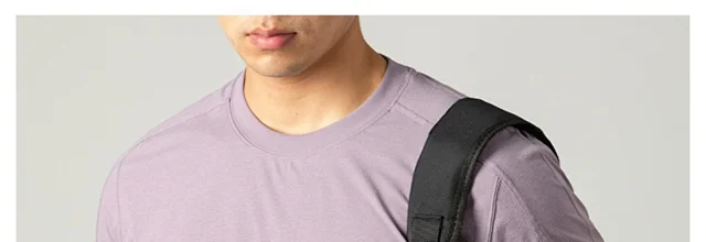 Alo Yoga T-Shirts Logo Crewneck Short-Sleeve T-Shirt product detail image 17