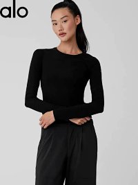 Alo Long Tee — seller photo 4