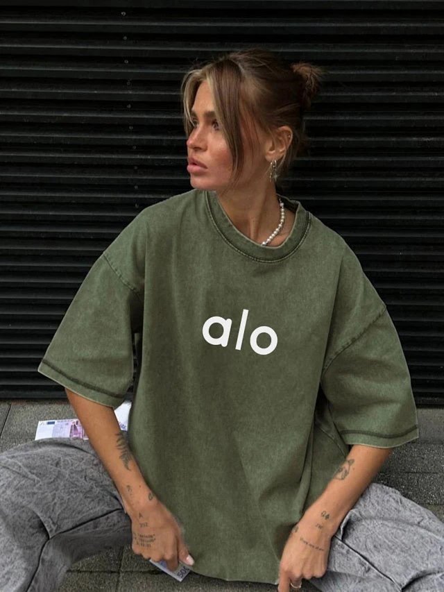 Alo T-Shirts Washed oversized crew-neck logo T-shirt image 3