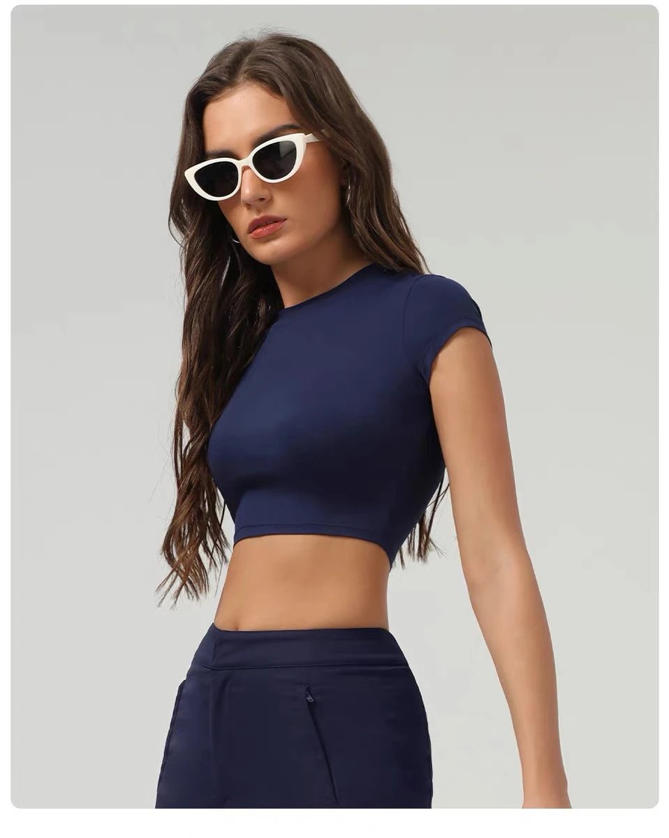 Alo Yoga Crop Top Black Short-Sleeve Activewear Top - 23