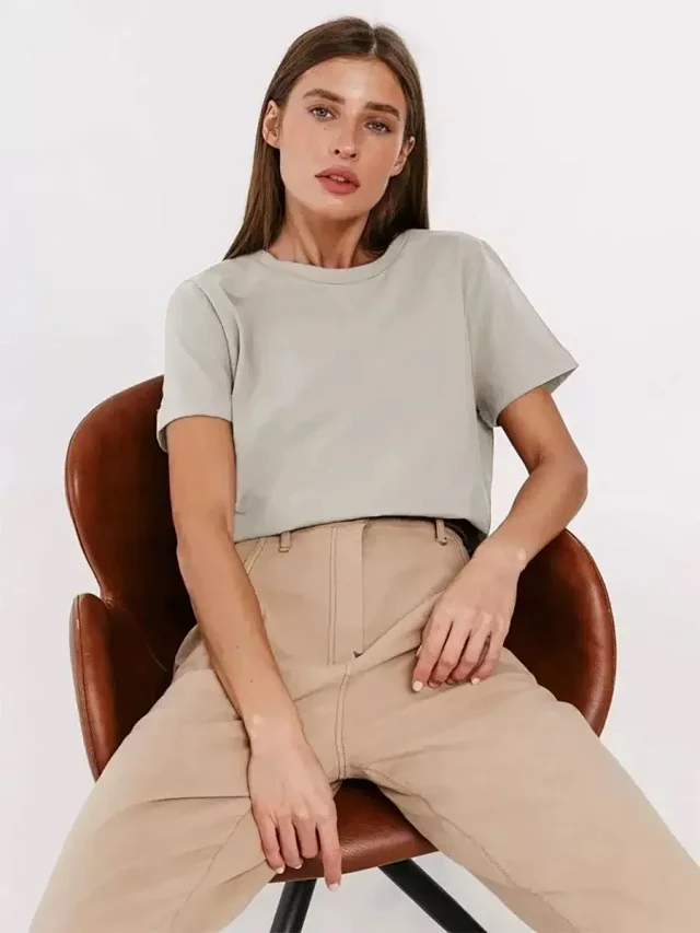 Alo Yoga T-Shirts Women's short-sleeve crewneck T-shirt product detail image 13