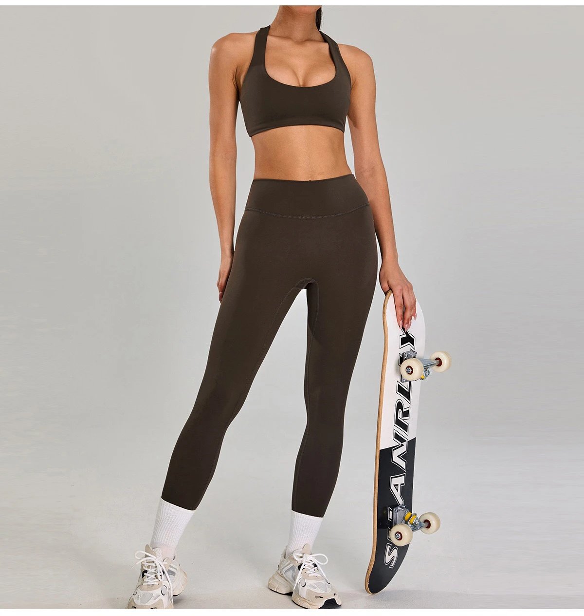 Alo Yoga High-Neck Sports Bra Black Activewear - 28