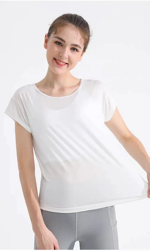 Alo Yoga T-Shirts Women's short-sleeve mesh-back athletic T-shirt product detail image 18