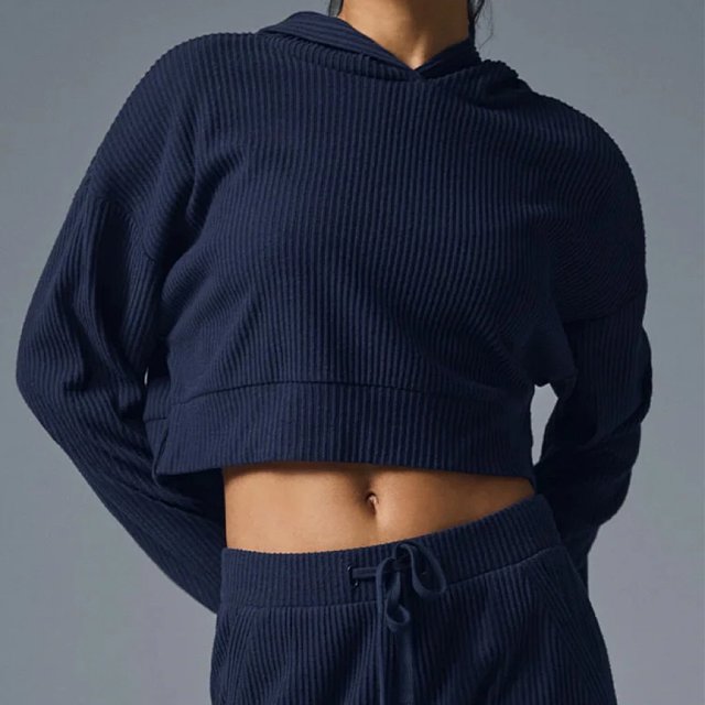 Alo Set: seller detail photo 2
