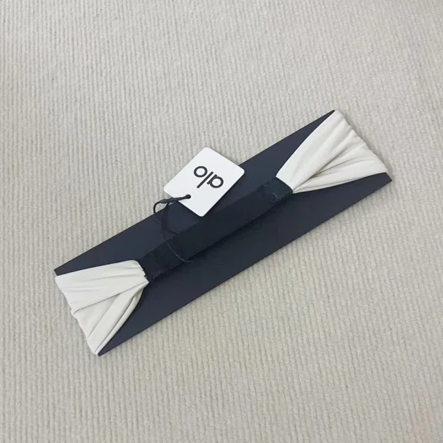 Alo Hats Wide Elastic Yoga Headband product detail image 47
