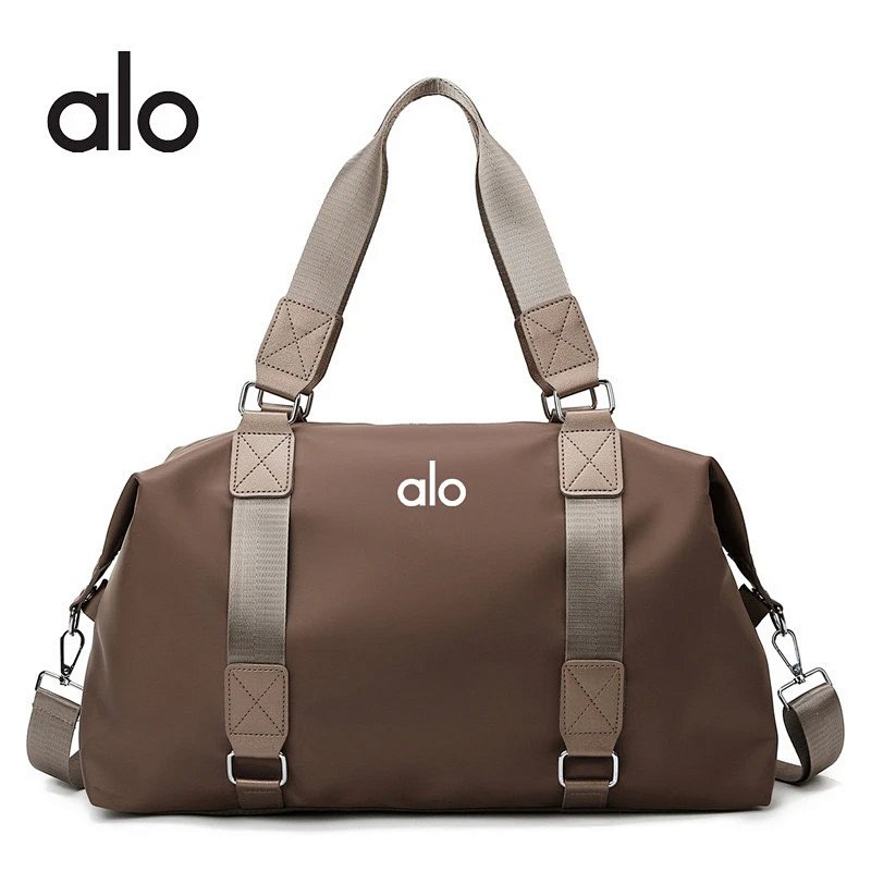 Travel bag from Aloyoga