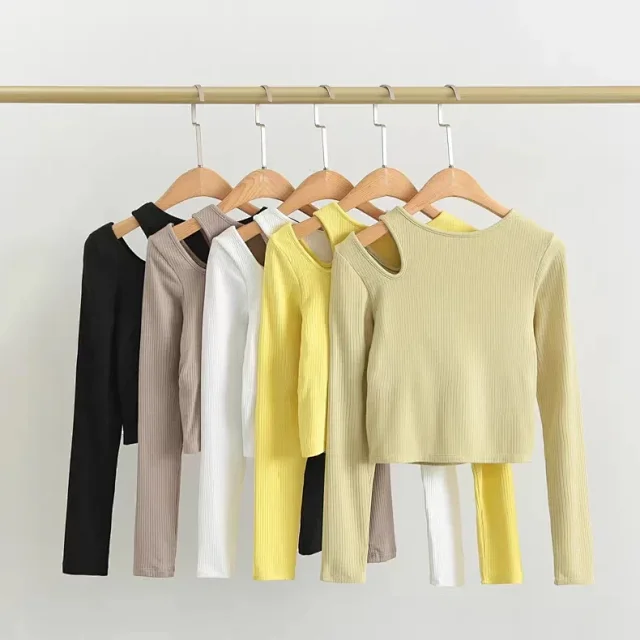 Alo Yoga Shirts Ribbed long-sleeve cropped top with shoulder cutout product detail image 20