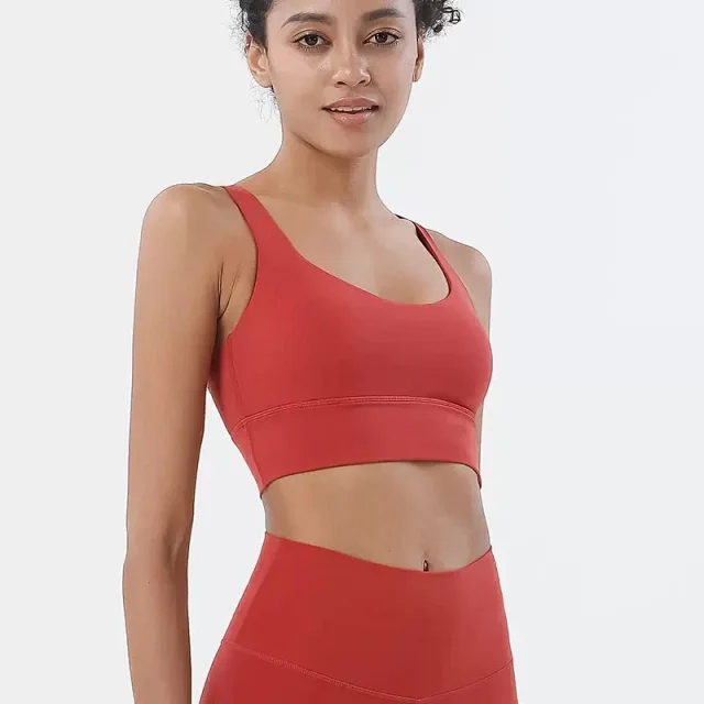 Alo Underwear Crisscross Back Sports Bra product detail image 3