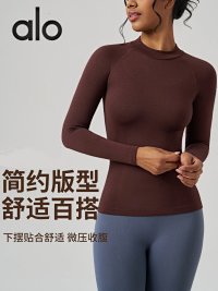 Alo Long Tee — seller photo 7