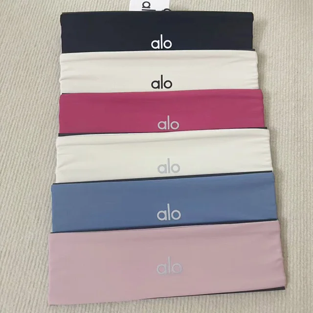 Alo Hats Wide Elastic Yoga Headband product detail image 45
